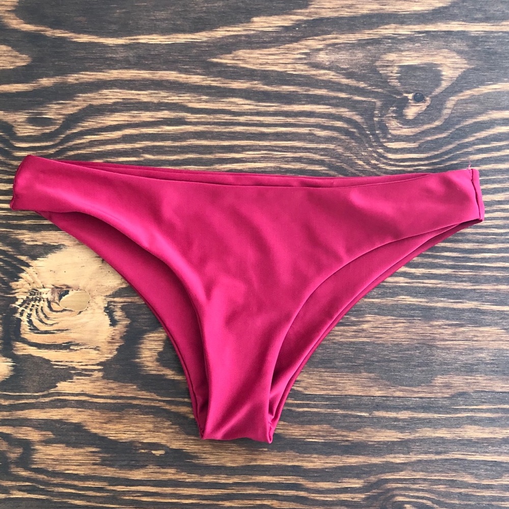 Bikini Bundle🌴☀️ - Picture 5 of 6